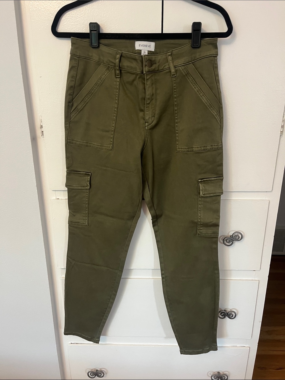 NWT Evereve Women’s Olive Utility Cargo Pants Size 29